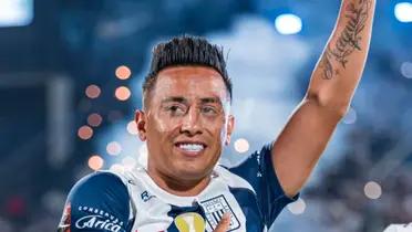 Christian Cueva con la camiseta de Alianza Lima