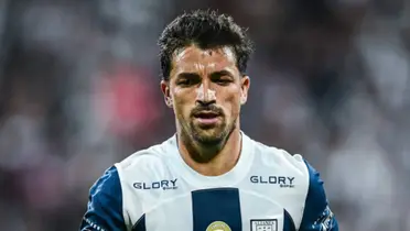 Gabriel Costa vistiendo la camiseta de Alianza Lima