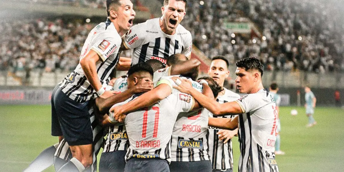 Alianza Lima celebrando el gol ante Sporting Cristal en el Apertura