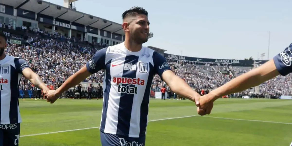 El defensa peruano cumplió su sueño de vestir la camiseta blanquiazul 