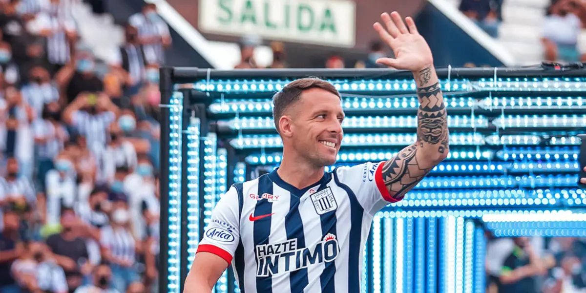 Es uno de los mejores fichajes de Alianza Lima y está cerca de ganar la Liga 1