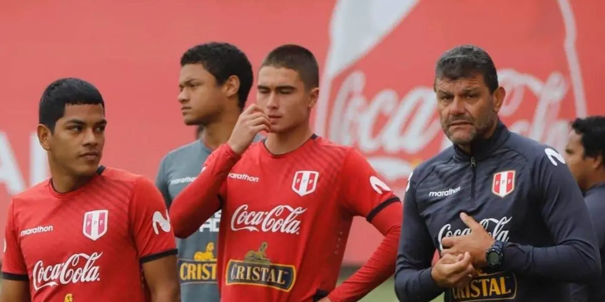 Fue jugador y director técnico de Alianza Lima y fue destituido de su cargo por malos resultados