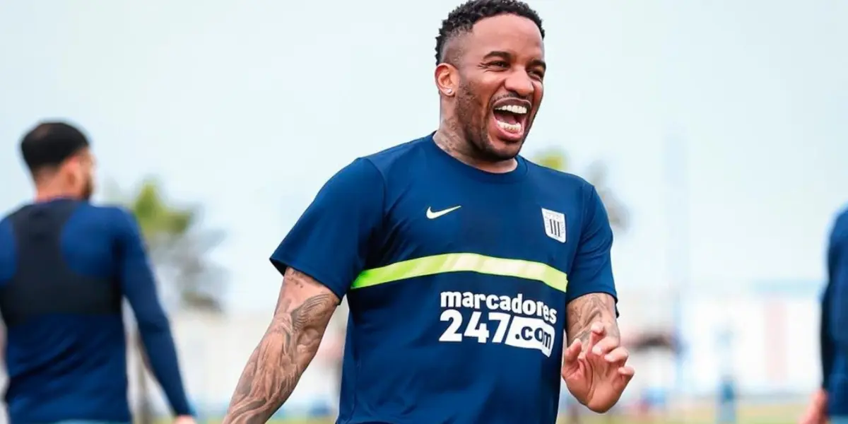 Jefferson Farfán se retiro de Alianza Lima siendo bicampeón