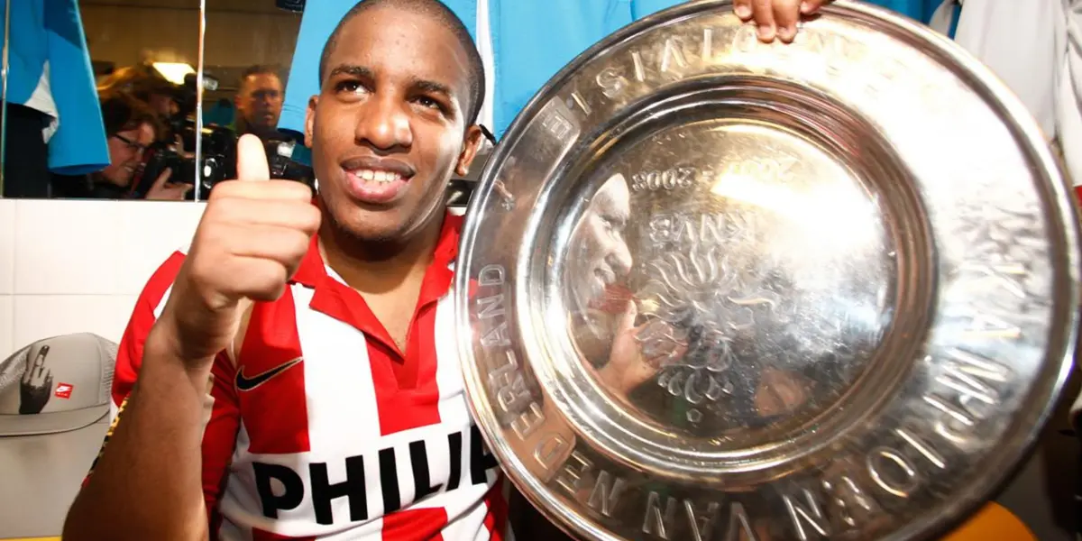 Luego de ser bicampeón nacional, Jefferson Farfán podría quedar para brillar como lo hizo en Holanda